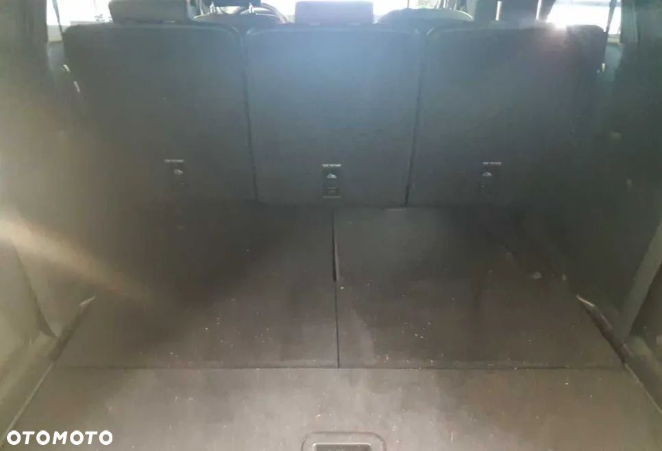 Ford S-Max 2.5 Duratec FHEV (7-Sitzer) ST-LINE - 23