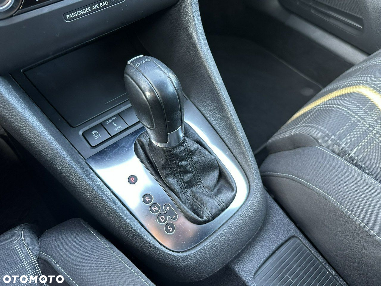 Volkswagen Golf VI 2.0 TDI GTD DSG - 18