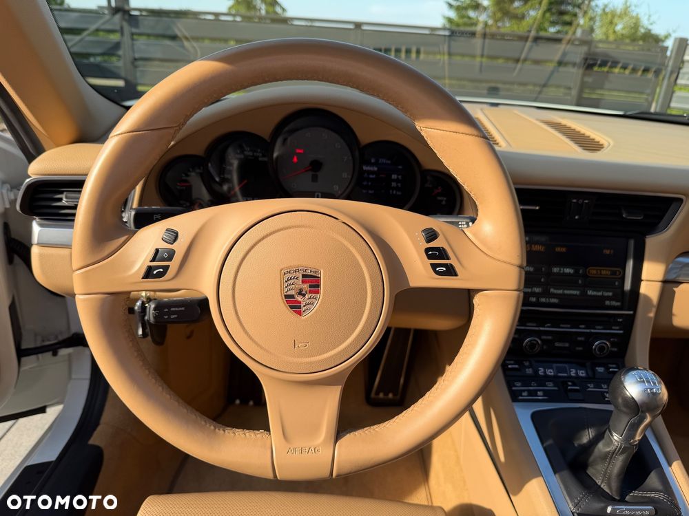 Porsche 911 Carrera S - 25