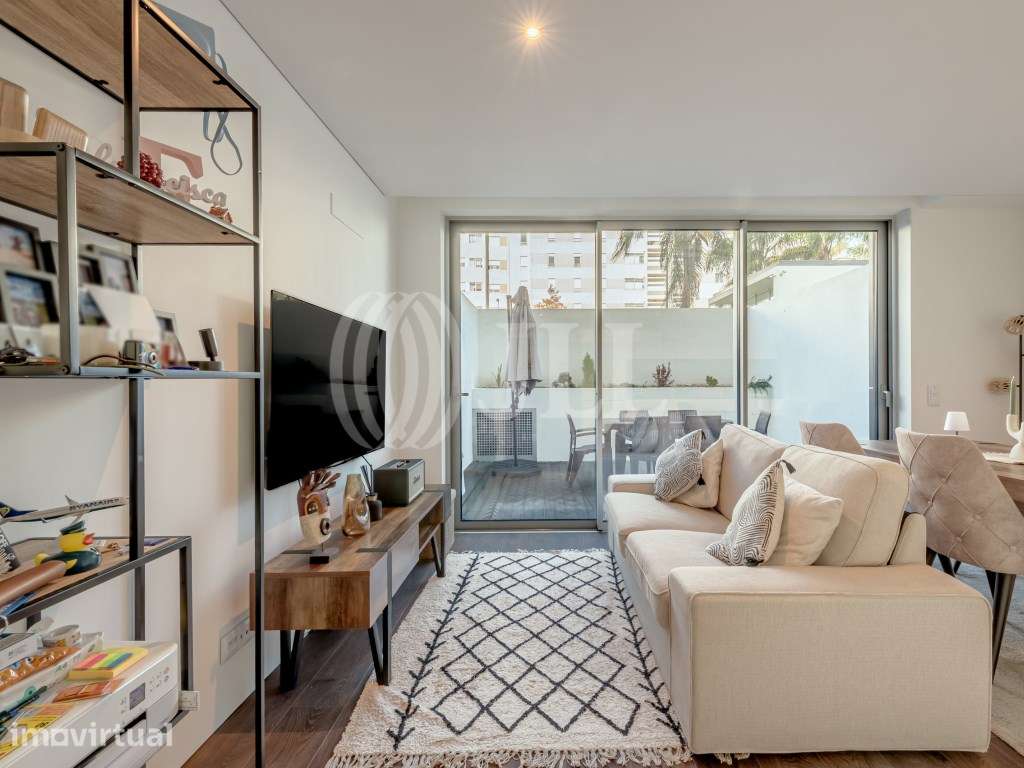 Apartamento T0 com estacionamento, em Matosinhos, Porto