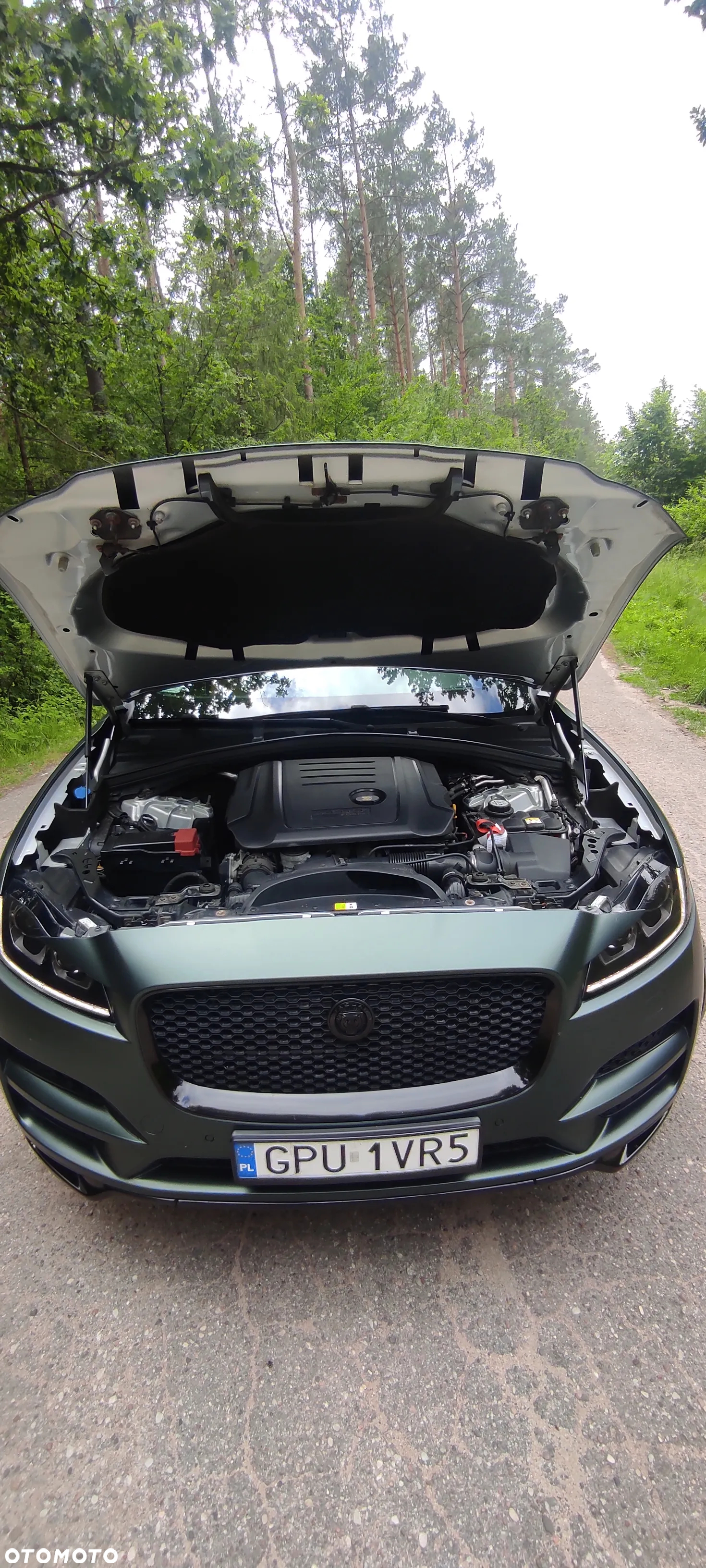 Jaguar F-Pace 2.0 i4D RWD Pure - 12