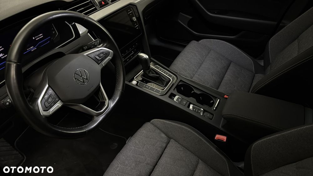 Volkswagen Passat Variant 2.0 TDI EVO Business DSG - 10