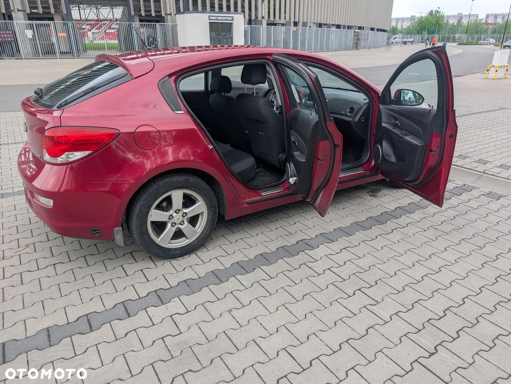 Chevrolet Cruze 1.8 LTZ - 13