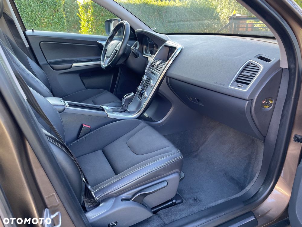 Volvo XC 60 - 6