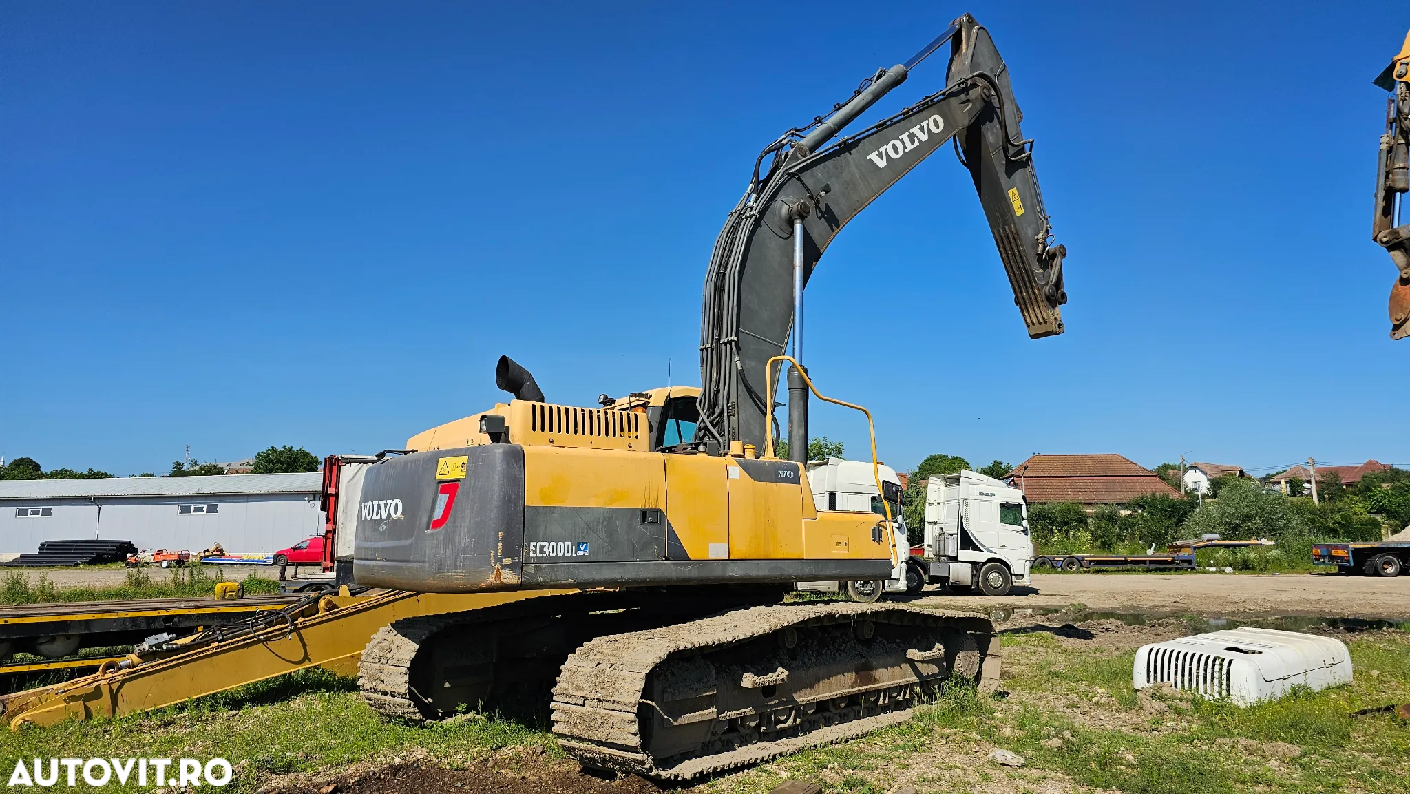 Volvo EC 300 Excavator pe senile - 11