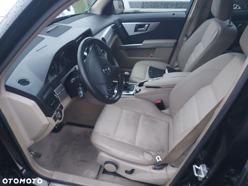 Mercedes-Benz GLK 220 CDI DPF 4Matic BlueEFFICIENCY 7G-TRONIC - 9