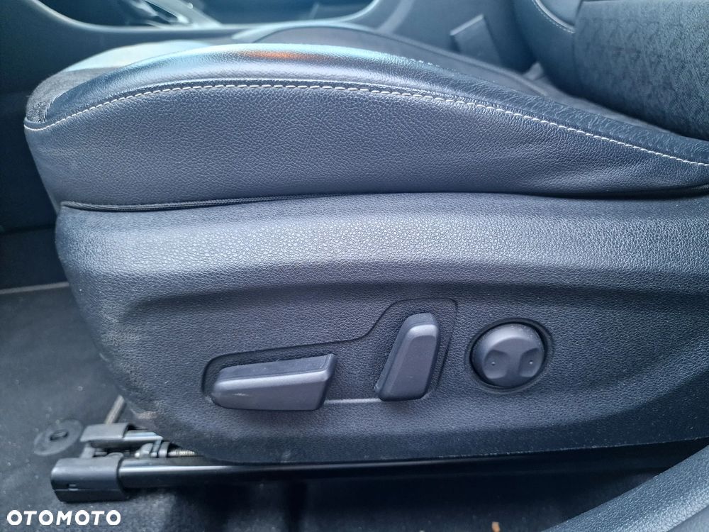 Kia Niro 1.6 GDI Hybrid Business Line - 17
