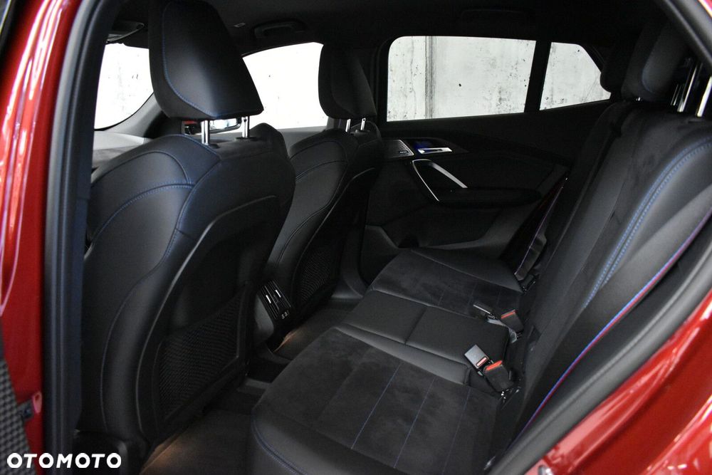 BMW iX2 xDrive30 66.5kWh M Sport - 22