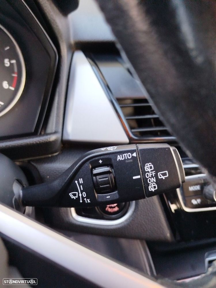 BMW 216 Active Tourer d Advantage - 25