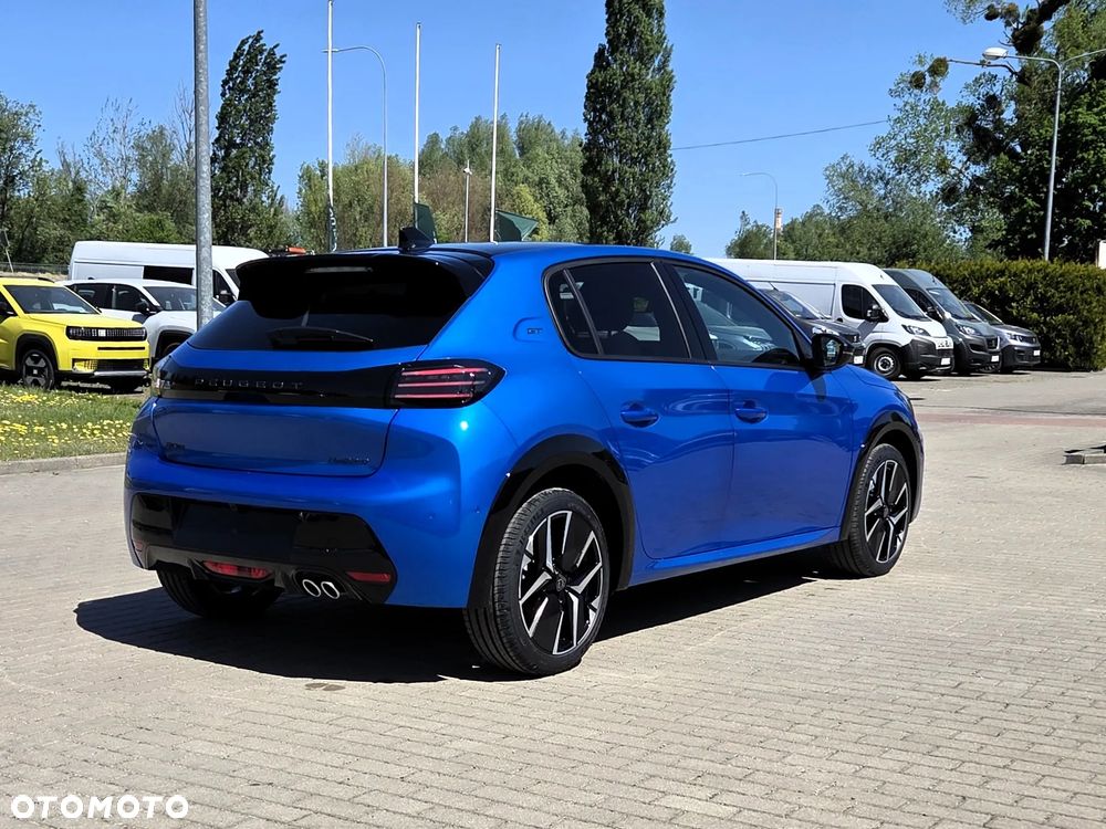 Peugeot 208 1.2 mHEV GT - 8