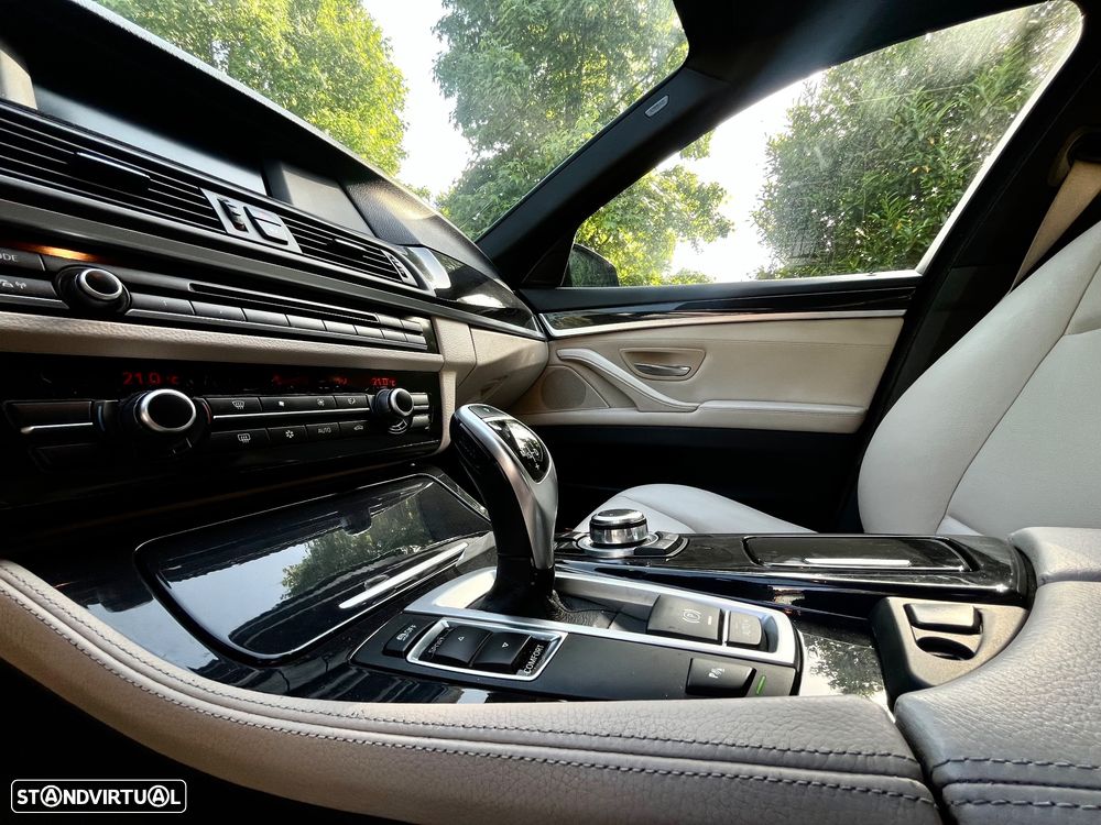 BMW 520 d Auto - 14