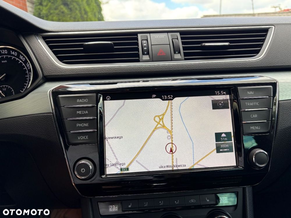 Skoda Superb 1.8 TSI Active DSG - 14