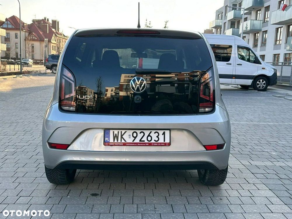 Volkswagen up! 1.0 Black Style - 4