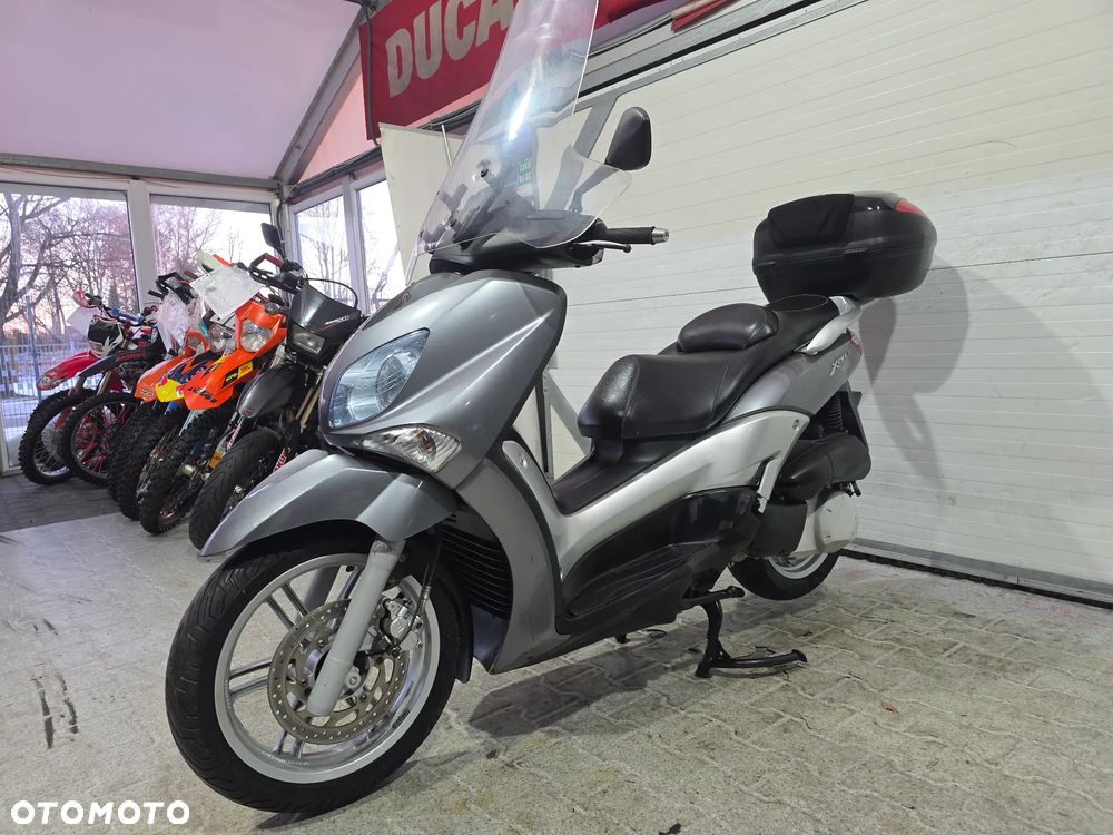 Yamaha X-max - 7
