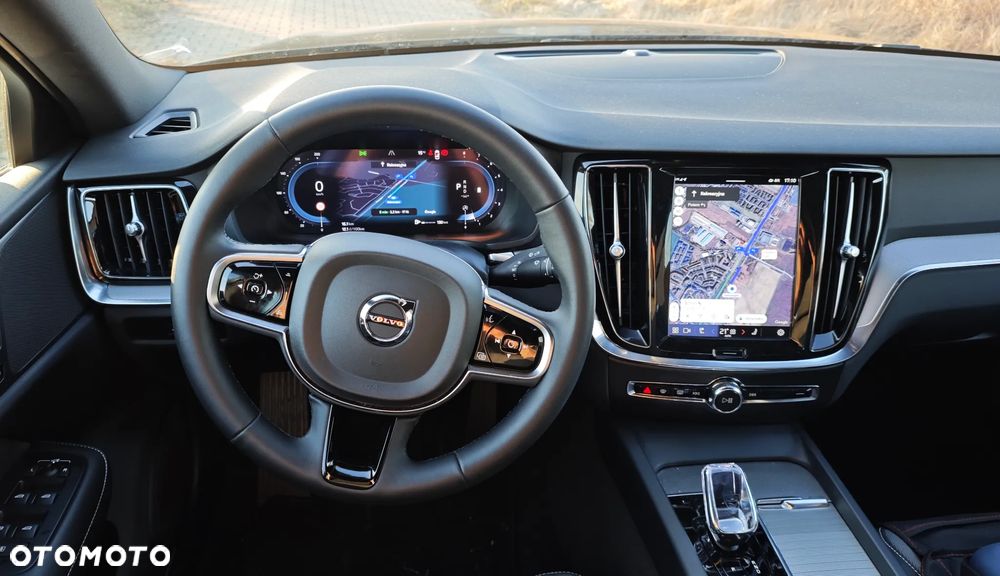 Volvo S60 B4 B DKG Plus Dark - 12