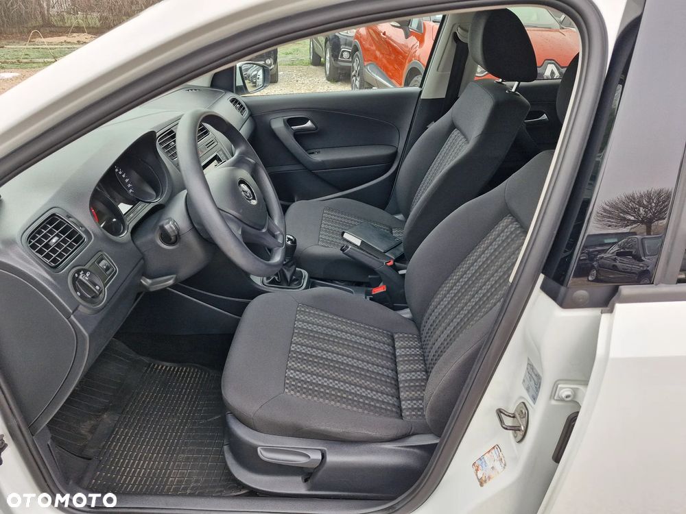 Volkswagen Polo - 15