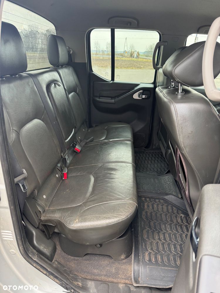 Nissan Navara ver-2-5-tdi-base-xe - 12