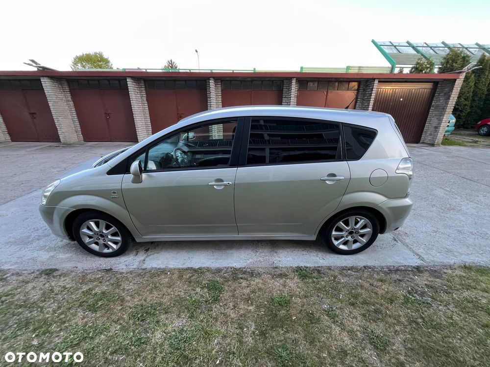 Toyota Corolla Verso 1.8 Sol - 2