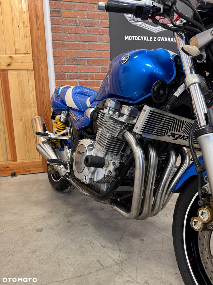 Yamaha XJR - 5