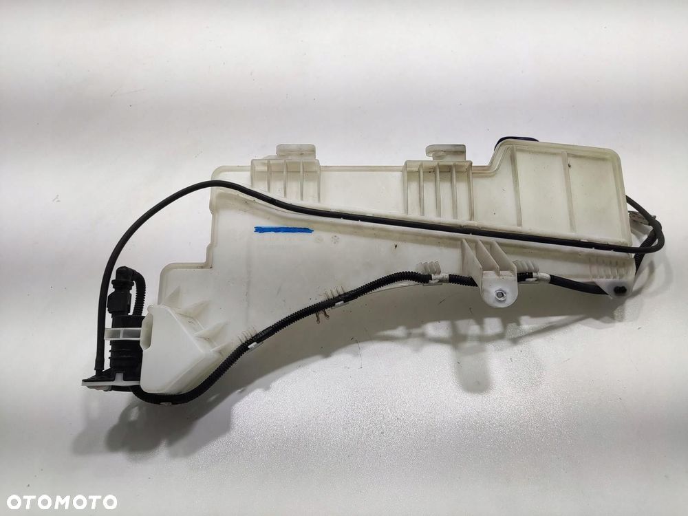 ZBIORNICZEK PŁYNU DO SPRYSKIWACZY PEUGEOT 3008 II 2016-2020 9815637380 - 2