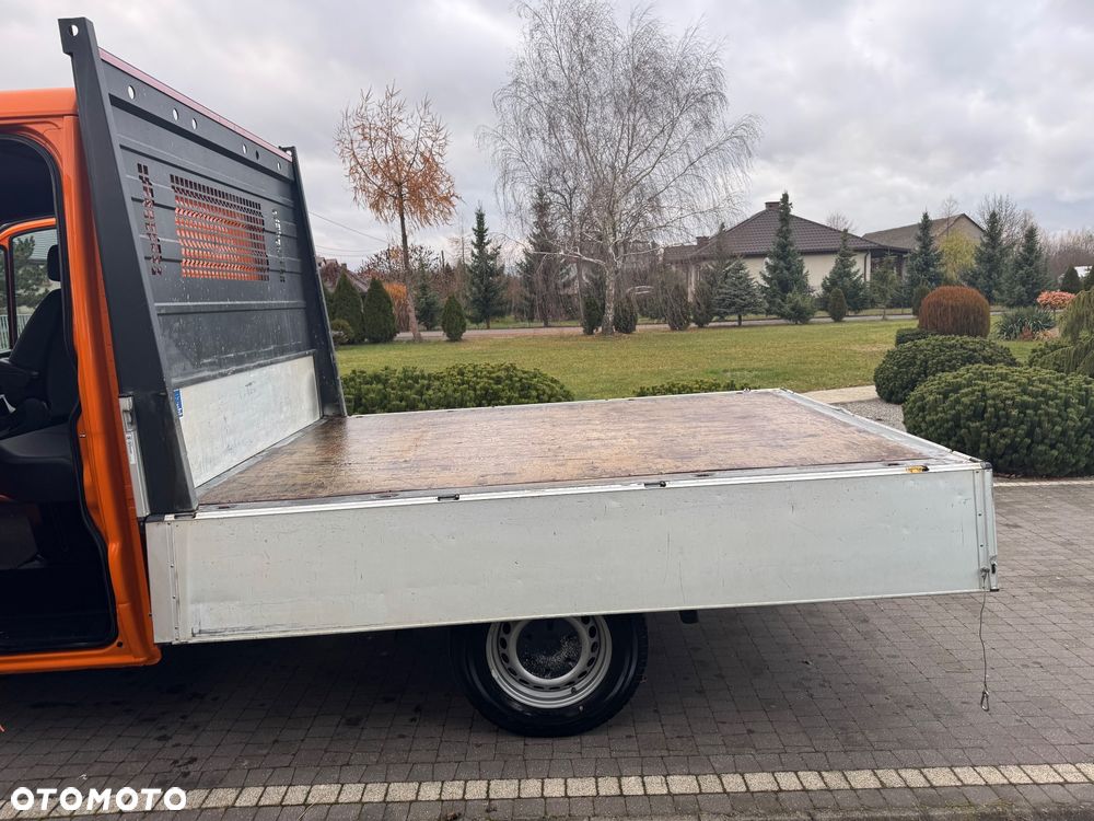 Mercedes-Benz Sprinter - 18