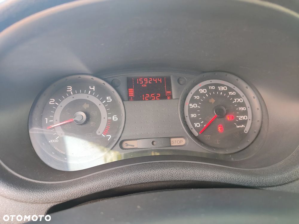 Renault Clio 1.2 16V Wind - 12