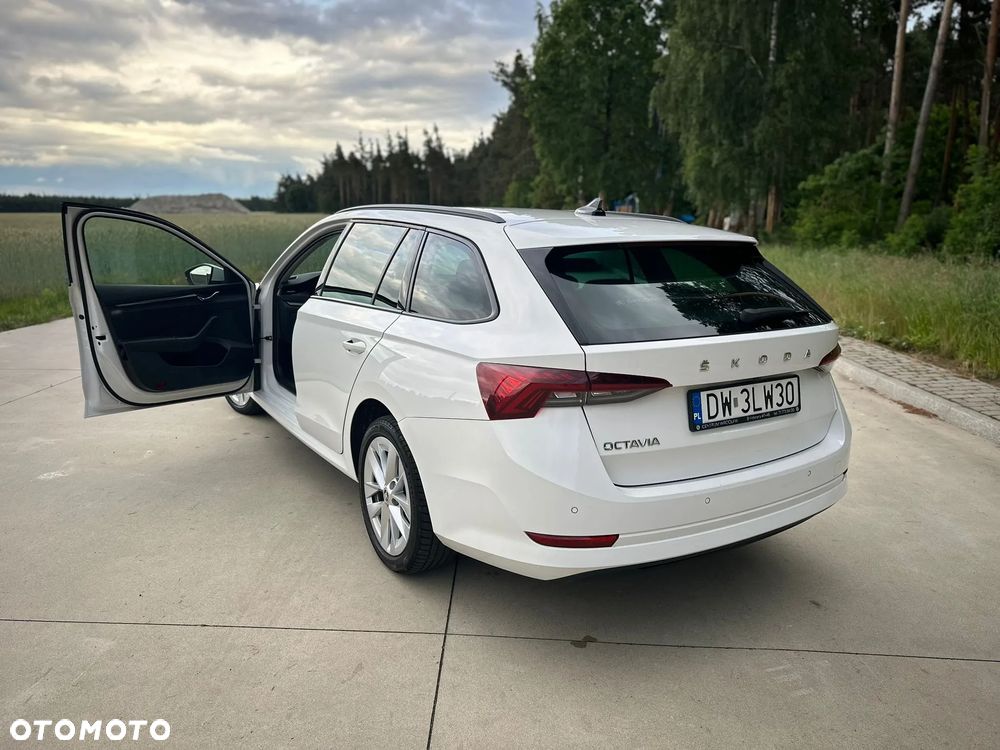 Skoda Octavia 2.0 TDI SCR Style DSG - 3