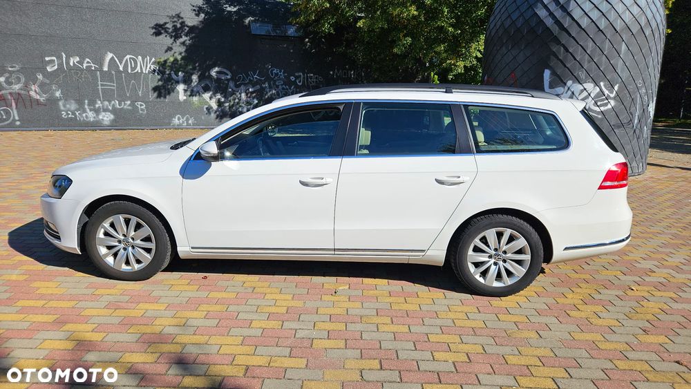 Volkswagen Passat - 8