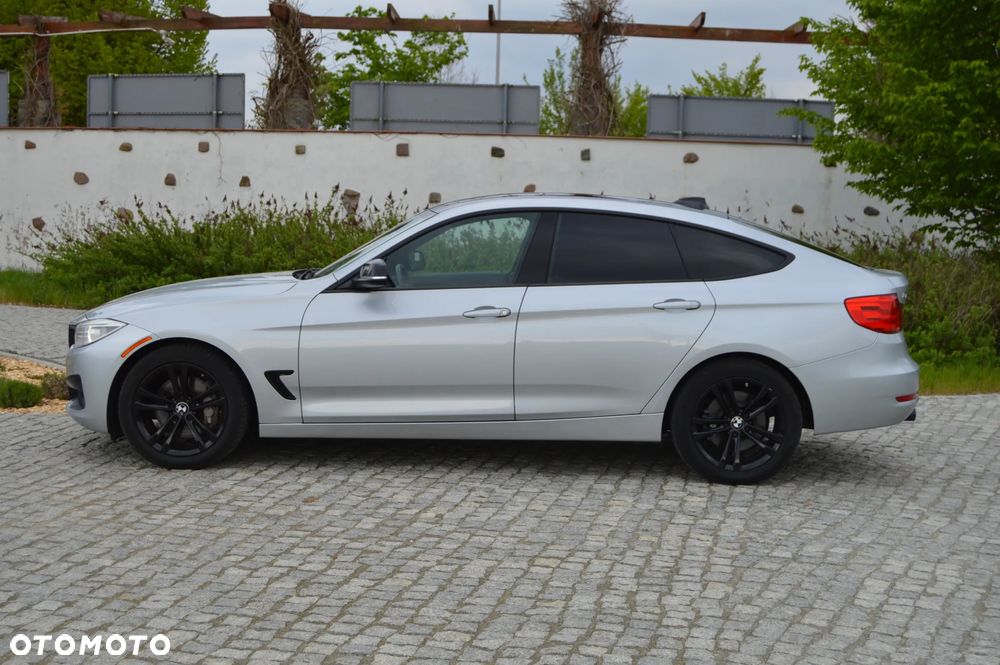 BMW 3GT 335i xDrive Sport Line - 3
