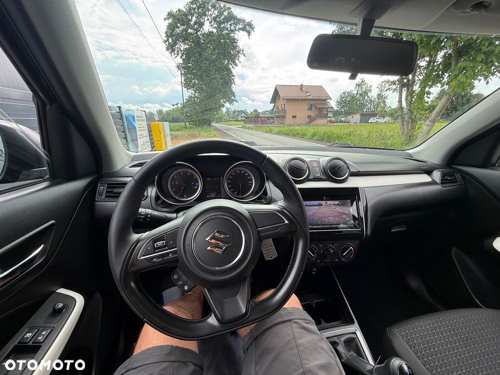 Suzuki Swift 1.2 Premium - 12