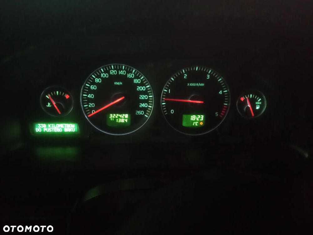 Volvo S60 2.4D5 Momentum - 10