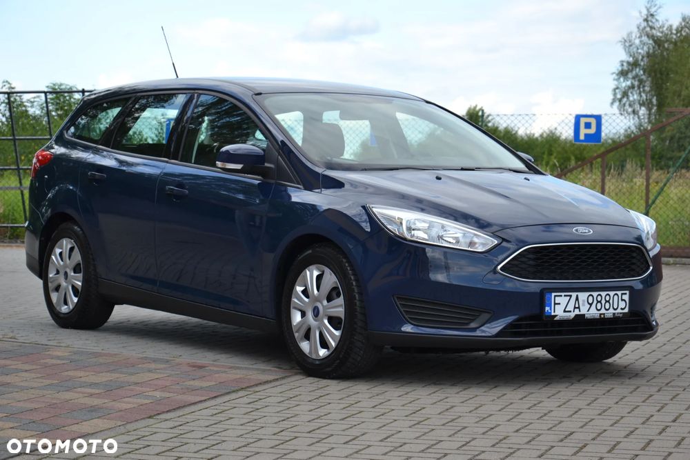 Ford Focus 1.5 TDCi DPF Start-Stopp-System Ambiente - 6