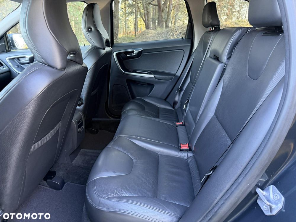 Volvo XC 60 D4 Edition Pro - 21