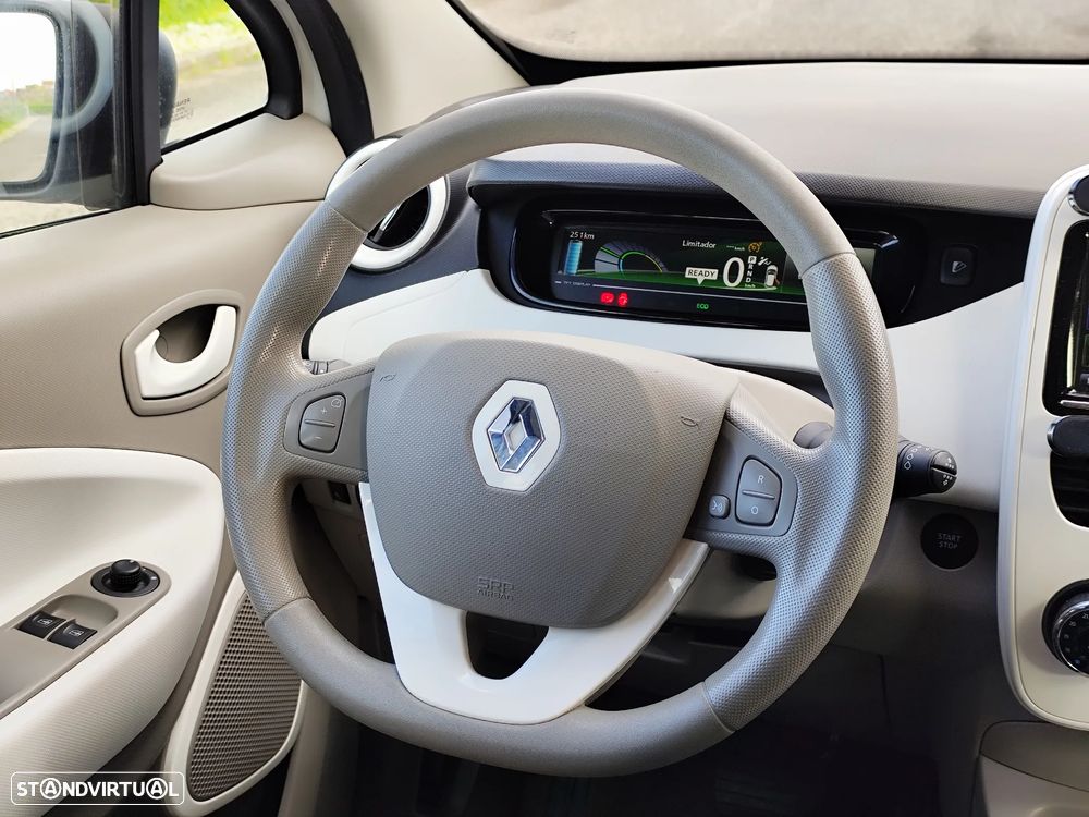 Renault Zoe (c/ Bateria) 41 kwh Life - 9