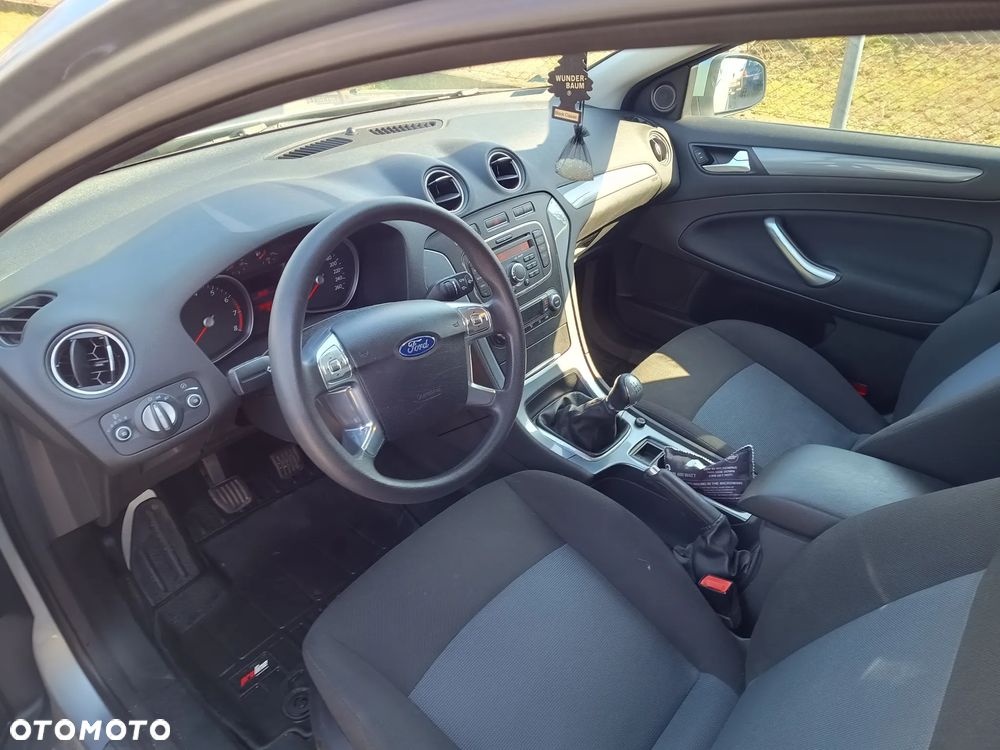 Ford Mondeo 2.0 FF Trend - 9