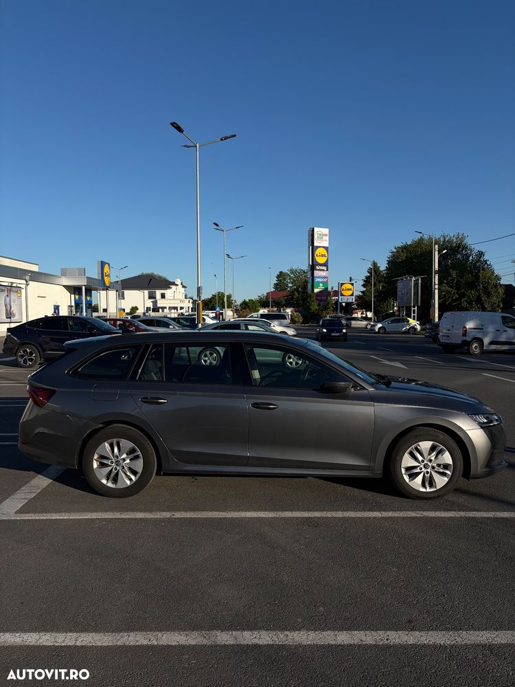 Skoda Octavia 2.0 TDI DSG Style - 4