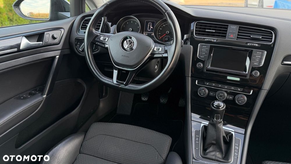Volkswagen Golf - 7