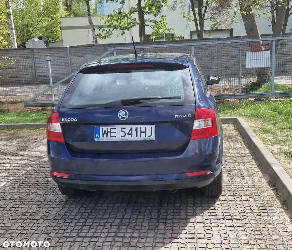 Skoda RAPID 1.6 TDI DPF Ambition Max - 4