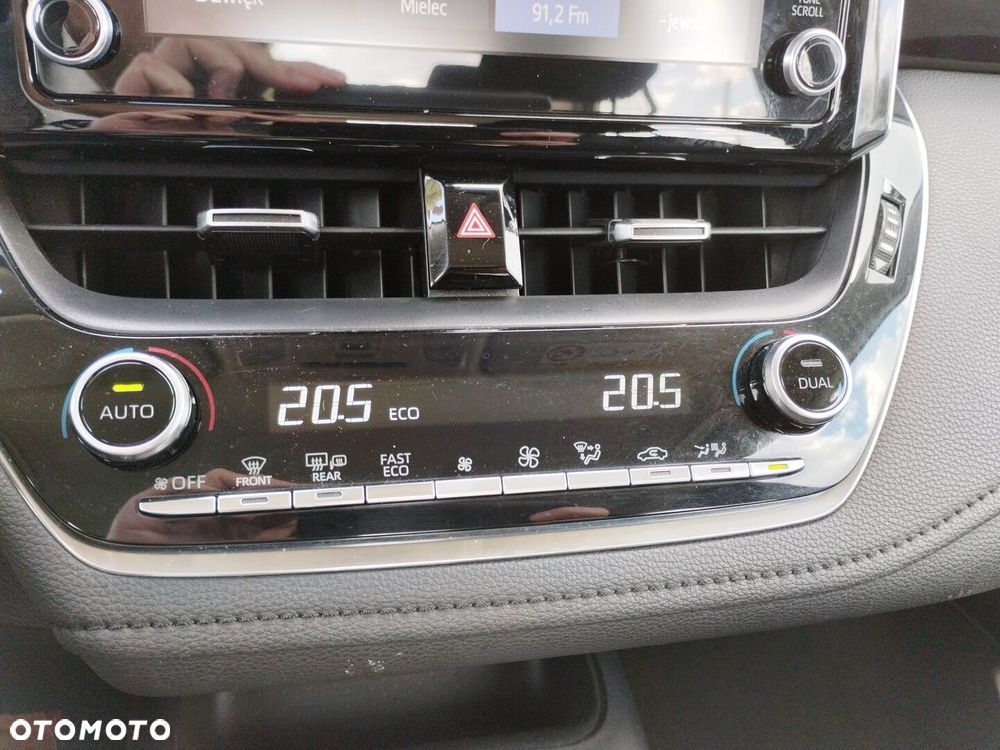 Toyota Corolla 1.6 Comfort - 19