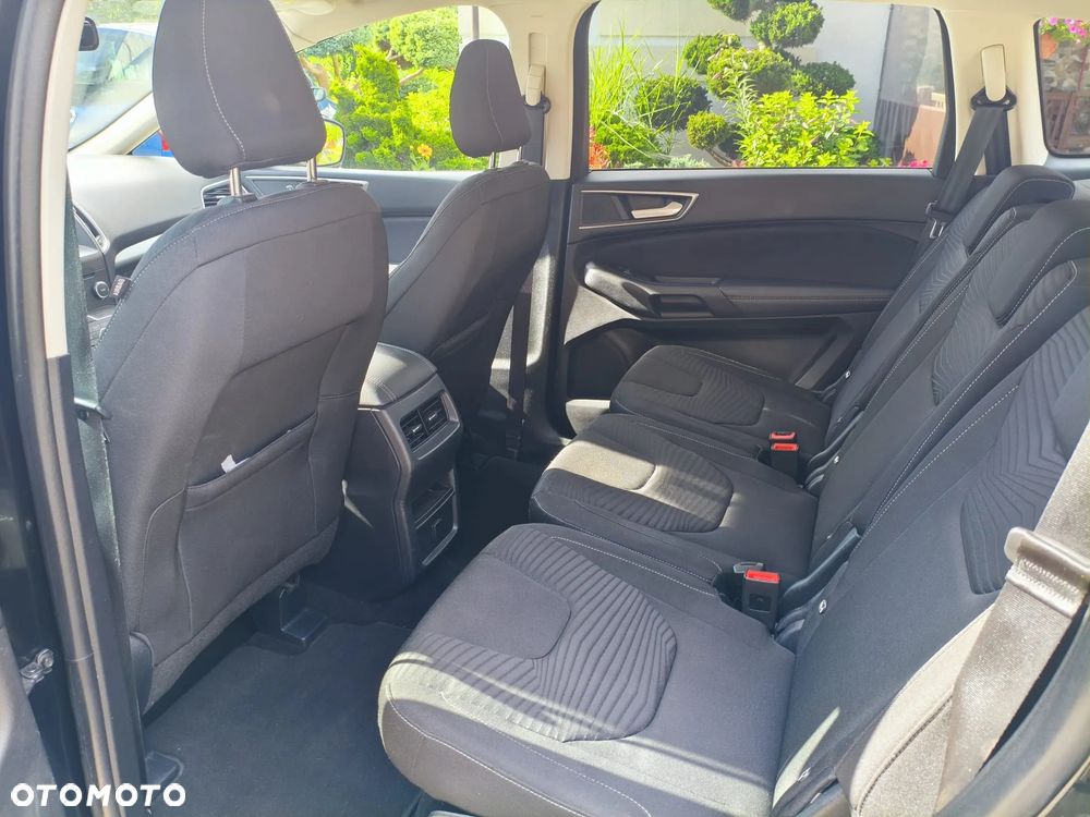 Ford S-Max - 17