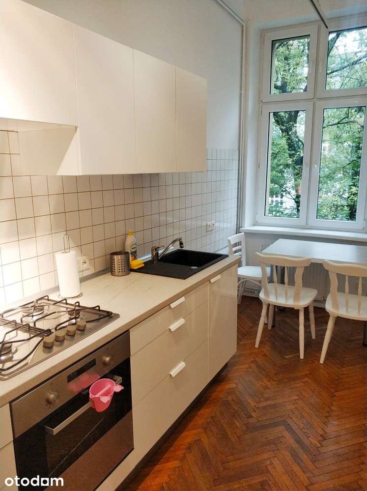 55 m2 I 2 niezależne pokoje I osobna kuchnia I 2 łazienki I przy UŁ