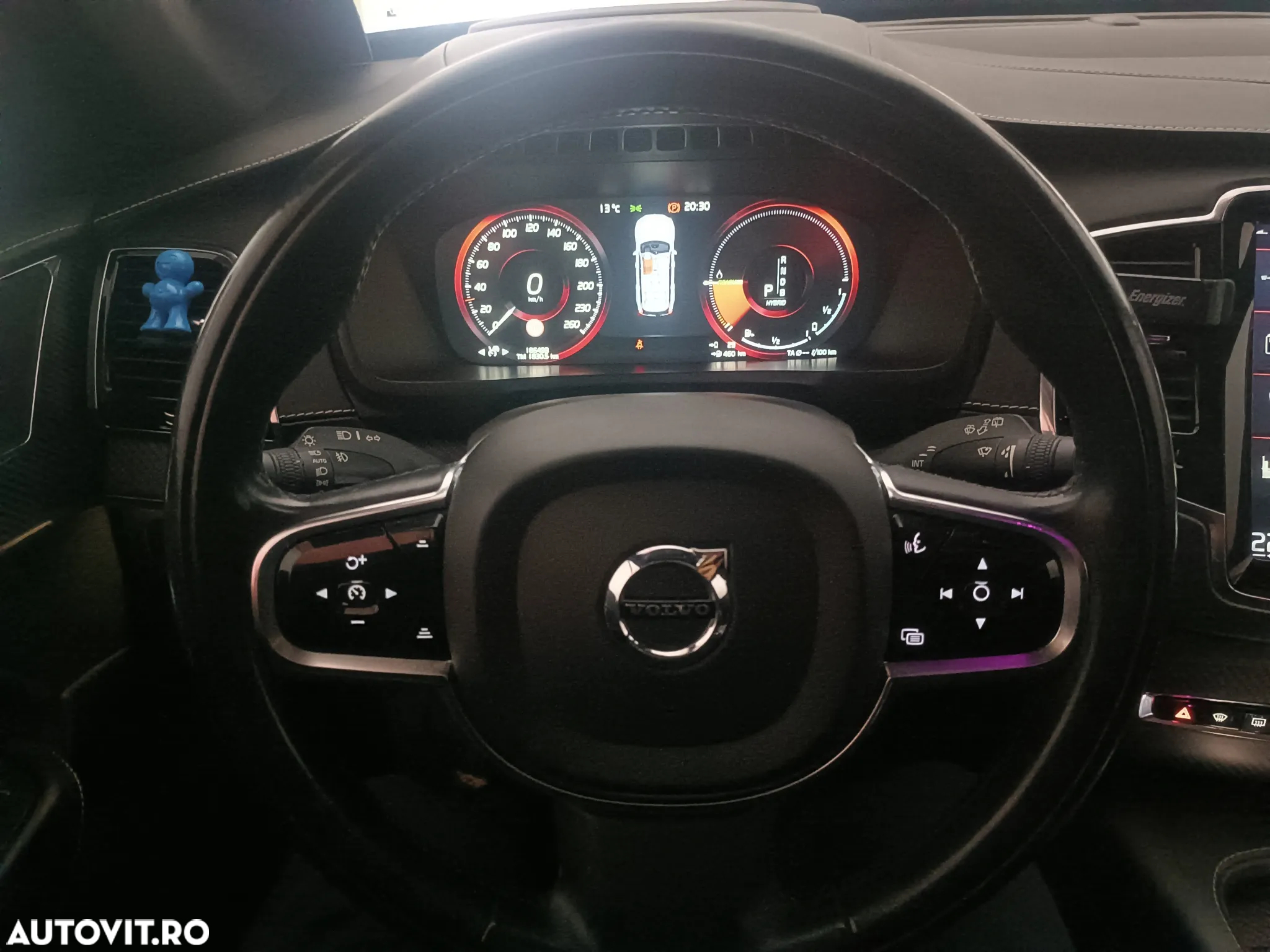 Volvo XC 90 - 31