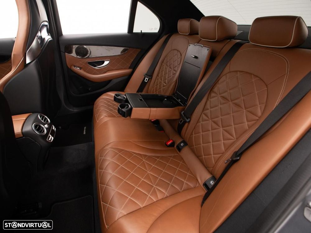 Mercedes-Benz C 63 AMG S - 11