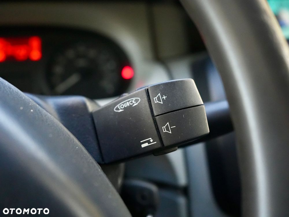 Renault Trafic - 18