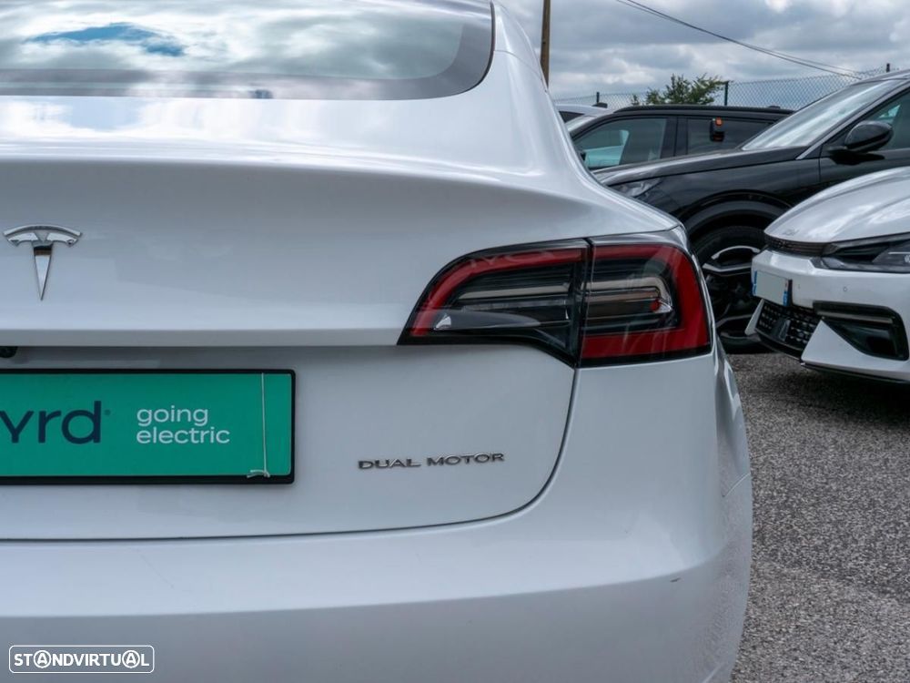 Tesla Model 3 - 13