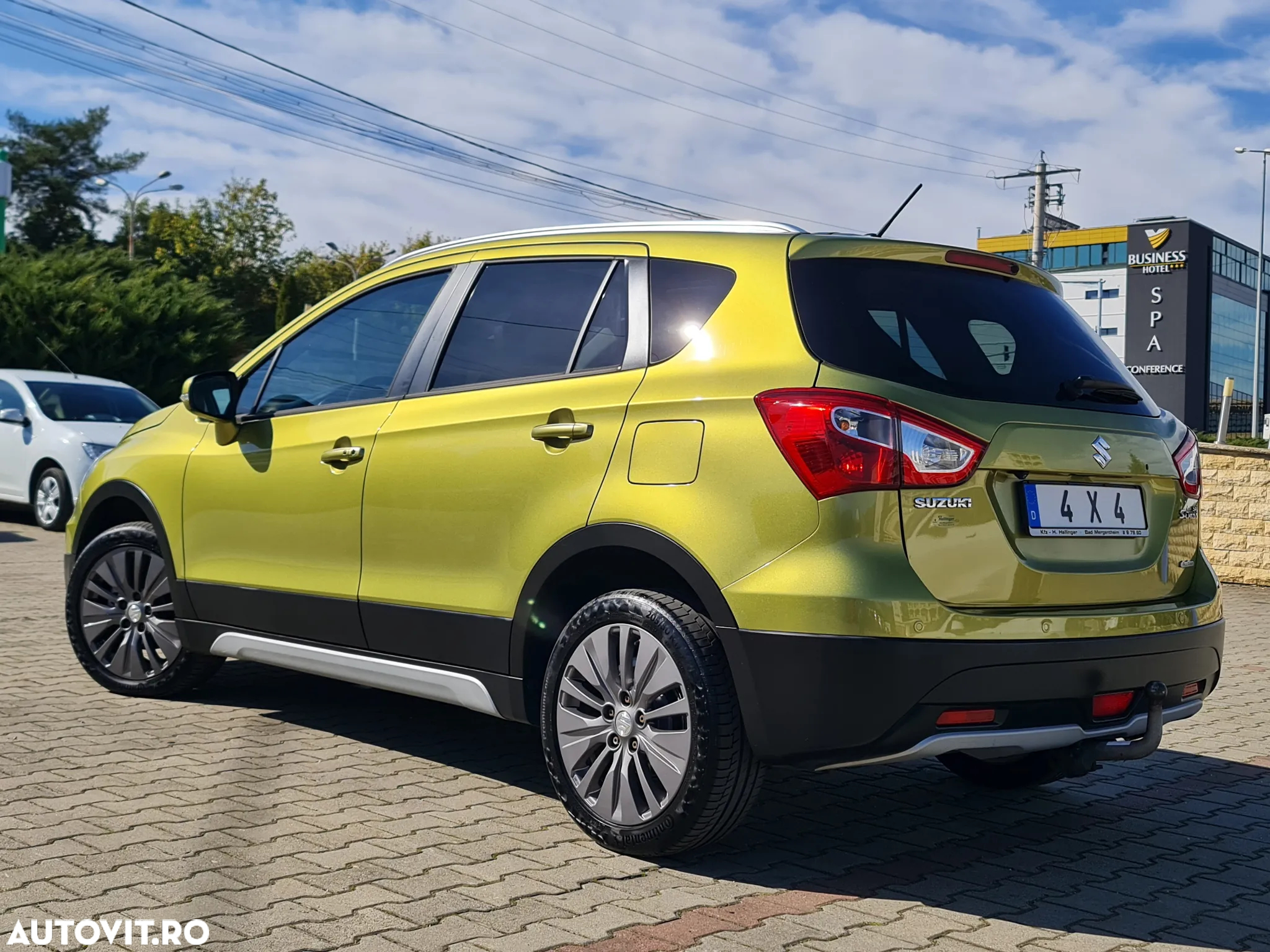 Suzuki SX4 S-Cross 1.6 DDIS 4x4 limited+ - 4