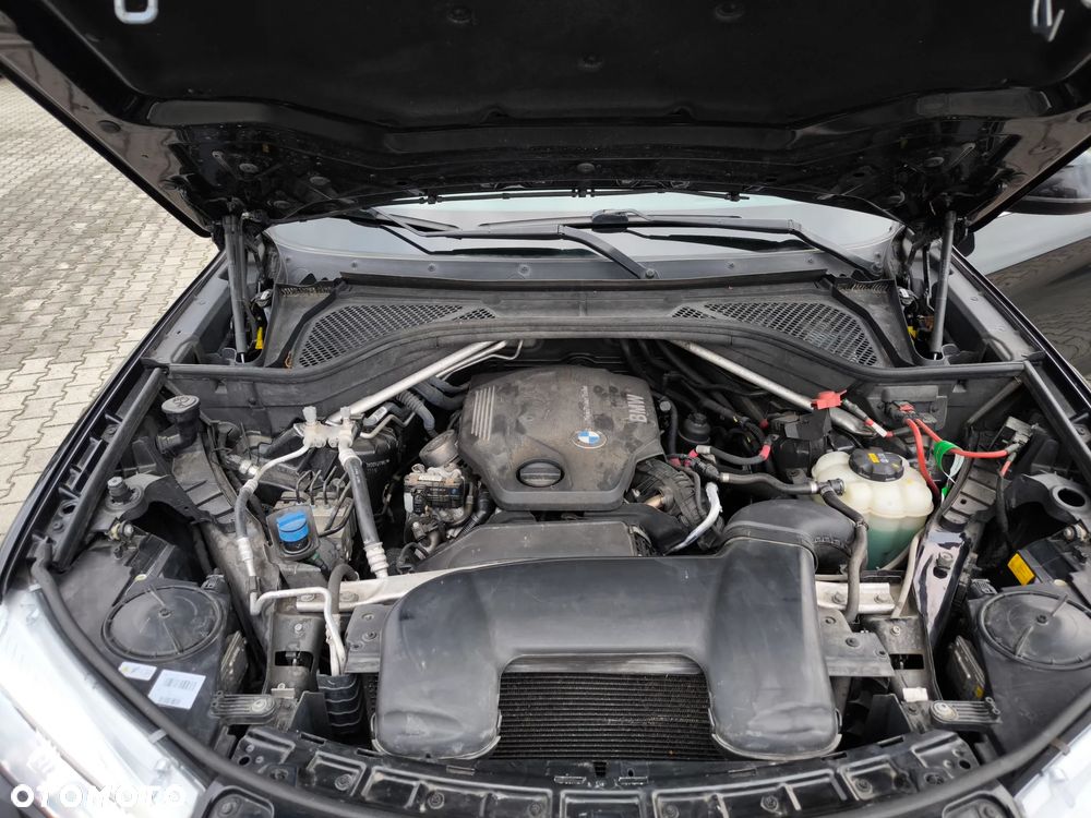 BMW X5 xDrive25d - 32