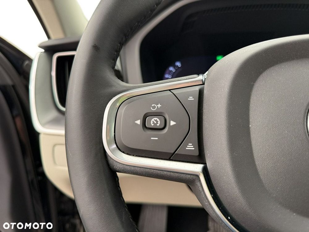 Volvo XC 60 - 24