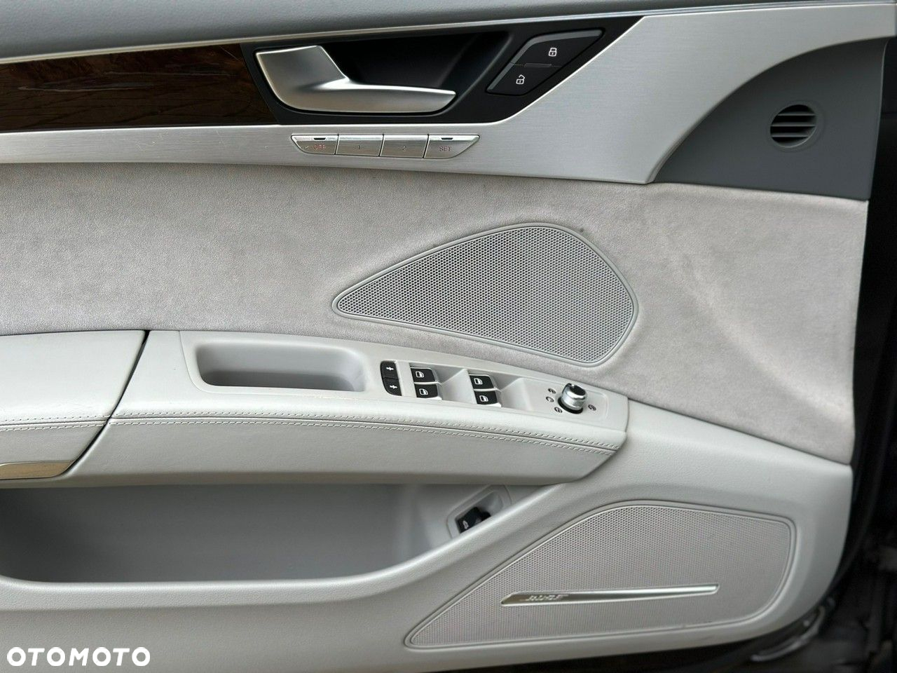 Audi A8 - 21