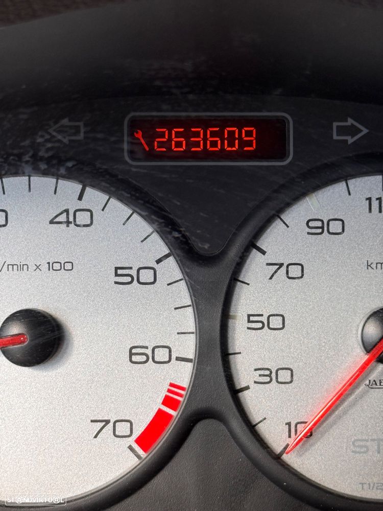 Peugeot 206 - 8